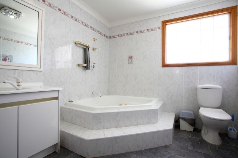 Top Bathtub Installation Companies in Metamora, MI